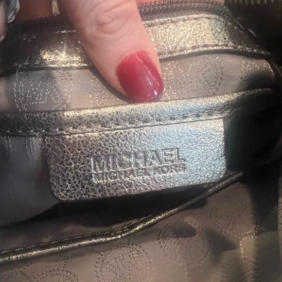 Michael Kors Shoulder Bag - Picture 10 of 14